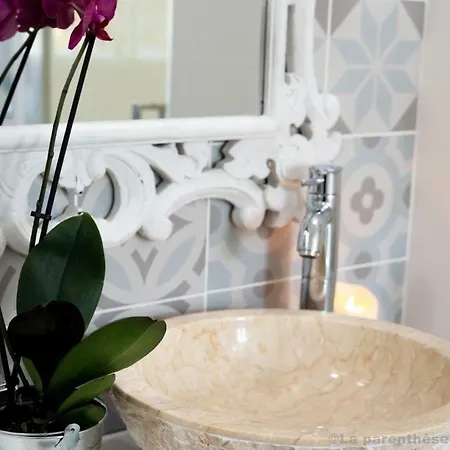 La Parenthèse Des Capucins -