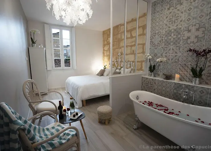 Gasthuis La Parenthese Des Capucins - 4*